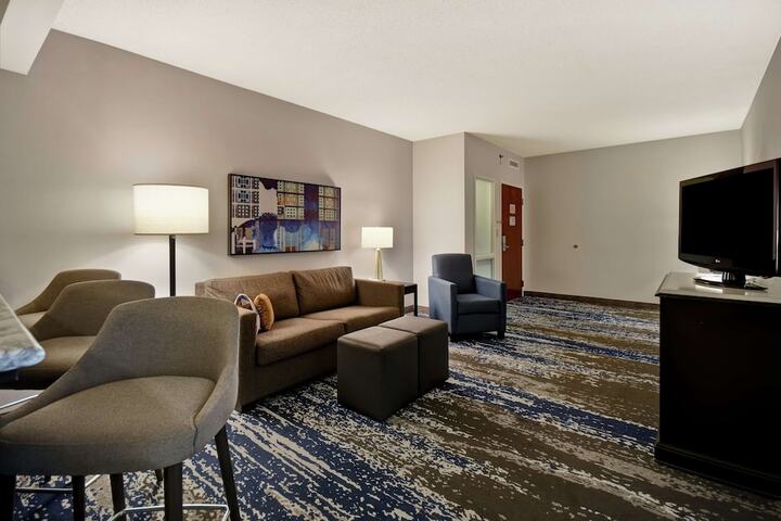 Room 22 of 60