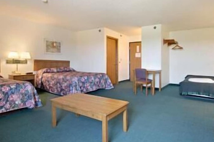 Room 10 of 45