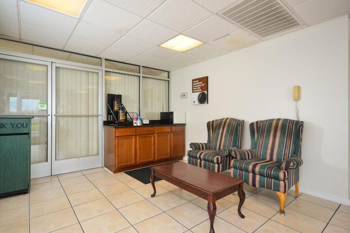 Motel 6 Pulaski TN