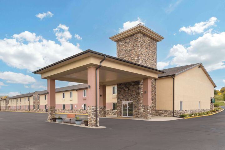 Hotel 2 of 41