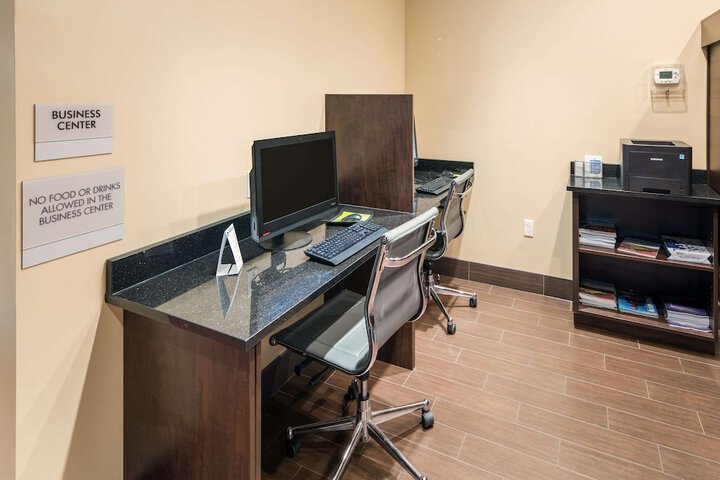 Business Center 57 of 57