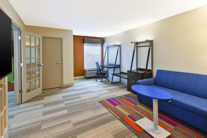Holiday Inn Express Hotel & Suites Chicago-Midway Airport by IHG