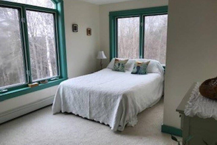 Woods Pond Cottage - Four Bedroom Home