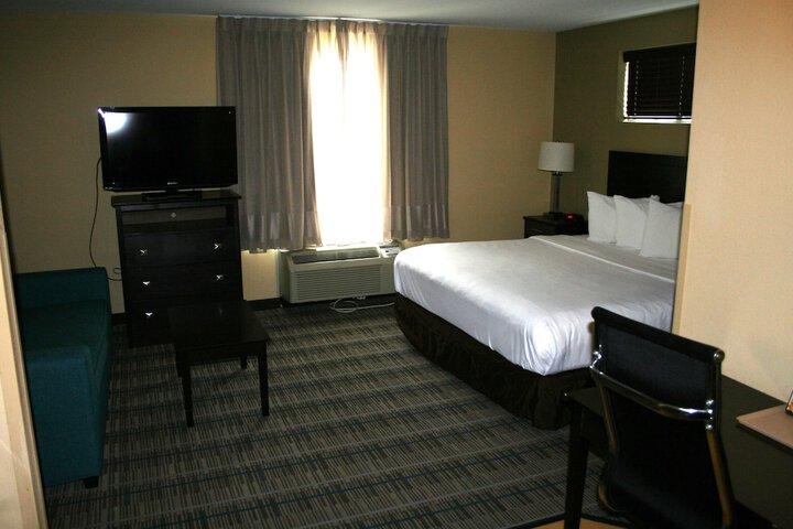 MainStay Suites Jacksonville near Camp Lejeune