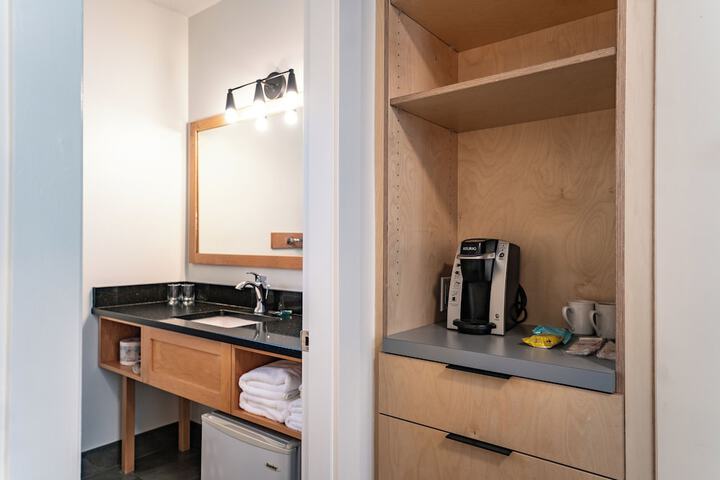 Room 41 of 53