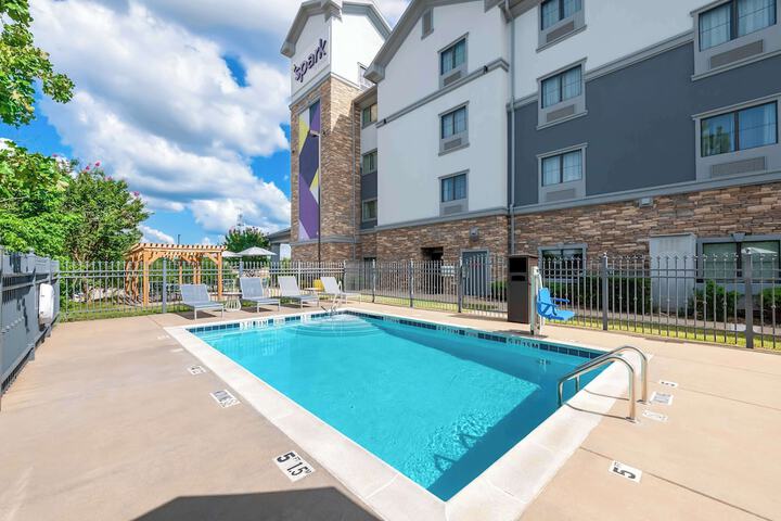 Pool 8 of 43