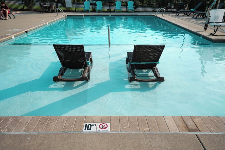 Sundeck 22 of 24