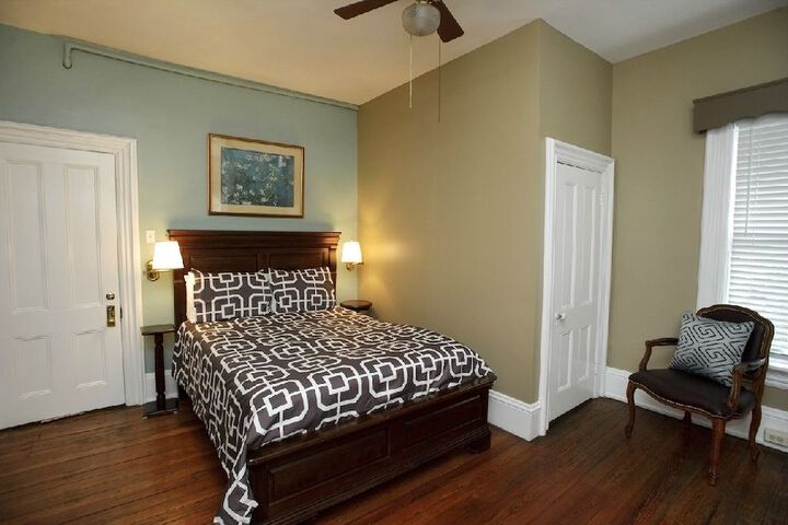 Room 8 of 21