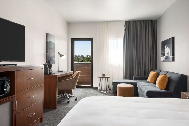 Room 42 of 56