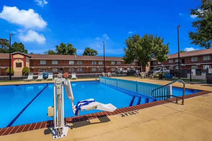 Pool 7 of 45