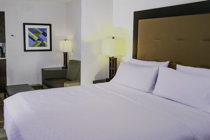 Room 41 of 82