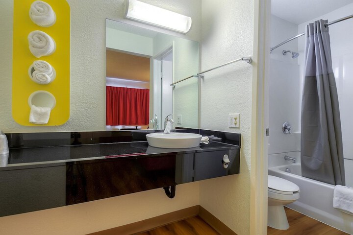Motel 6 Rancho Mirage CA - Palm Springs