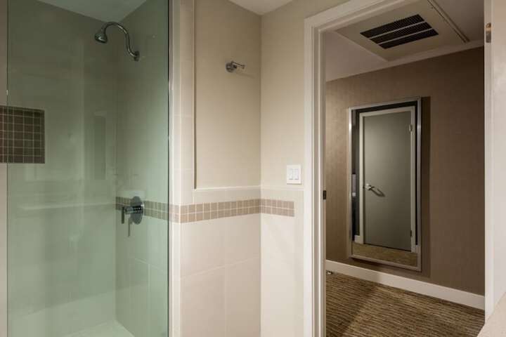 Room 18 of 29