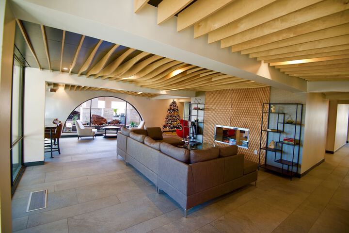 Hotel Interior 14 of 45