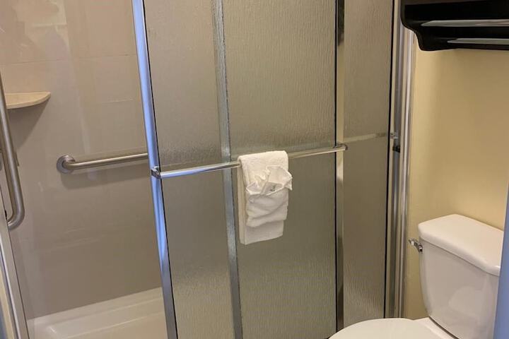 Room 21 of 21