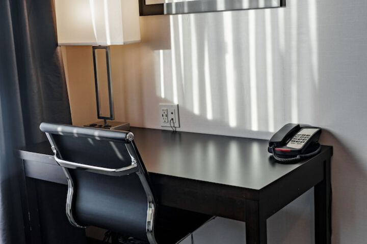 Park Inn by Radisson Edmonton Airport