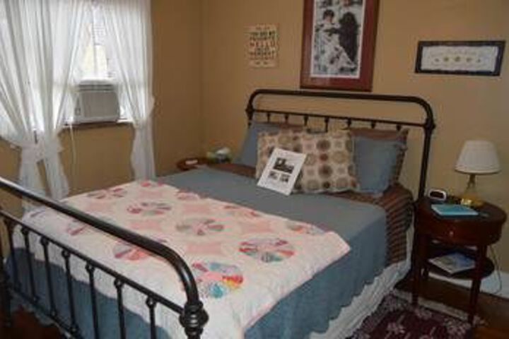 Maple Street Bed & Breakfast