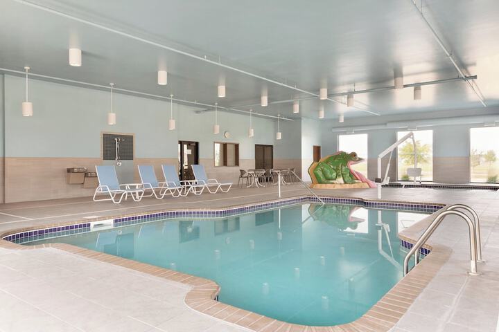 Four Points by Sheraton Fargo Medical Center
