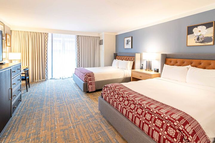 Williamsburg Lodge Autograph Collection