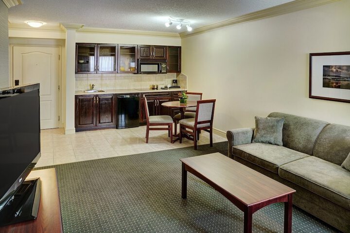 Room 10 of 26