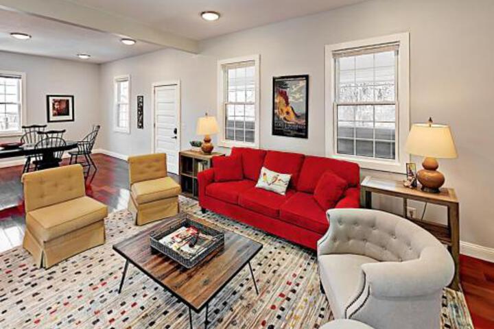 7 3rd Street Home