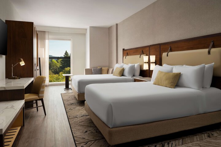 Hotel Centro Sonoma Wine Country Tapestry Collection Hilton