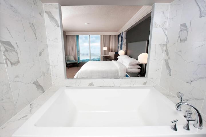 Room 47 of 101