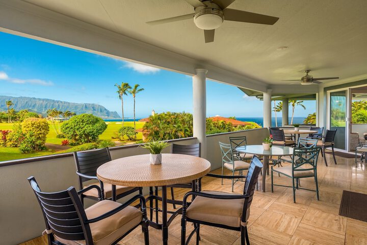 Hale Ohana Nui 5 Bedroom Home by RedAwning