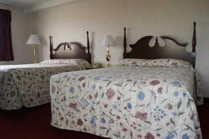 Room 23 of 32