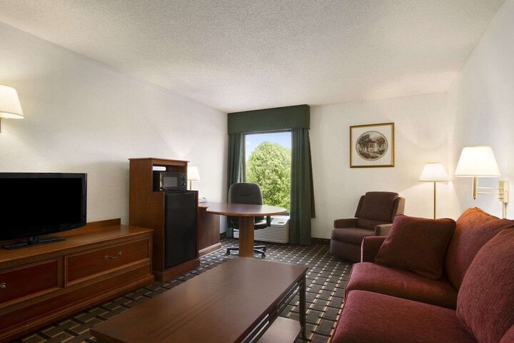 Baymont by Wyndham Crossville
