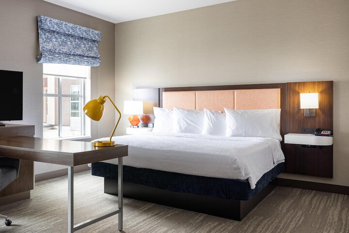 Hampton Inn & Suites Logan