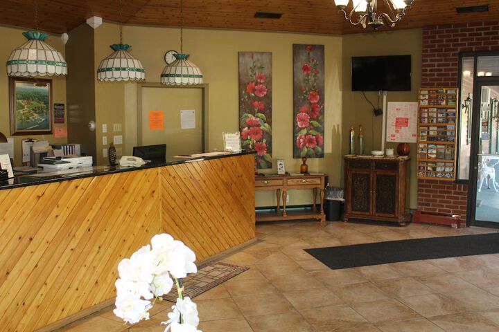 Hotel Interior 12 of 105