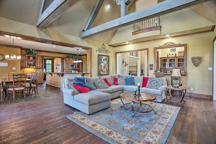 Families Welcome! Lavish Celina Home w / Game Room
