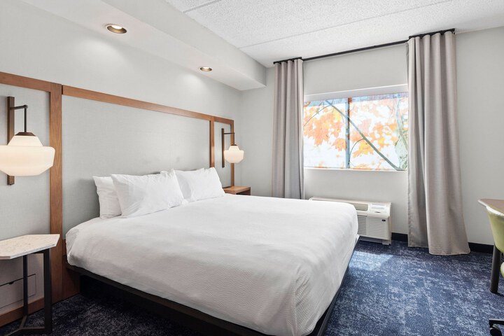 Room 18 of 29