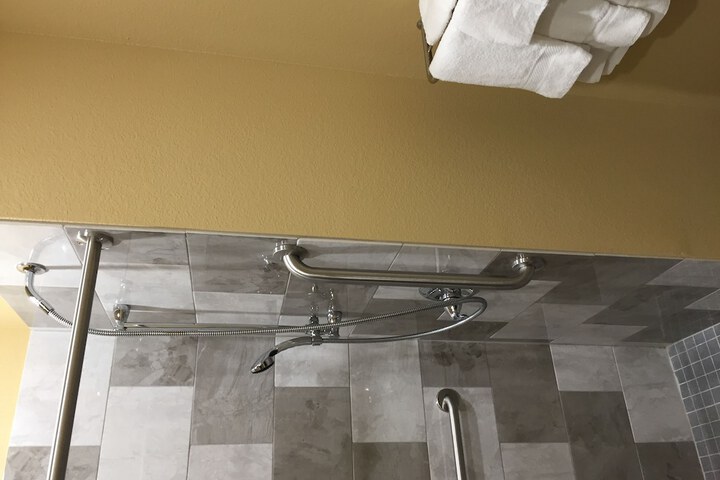 Room 17 of 42