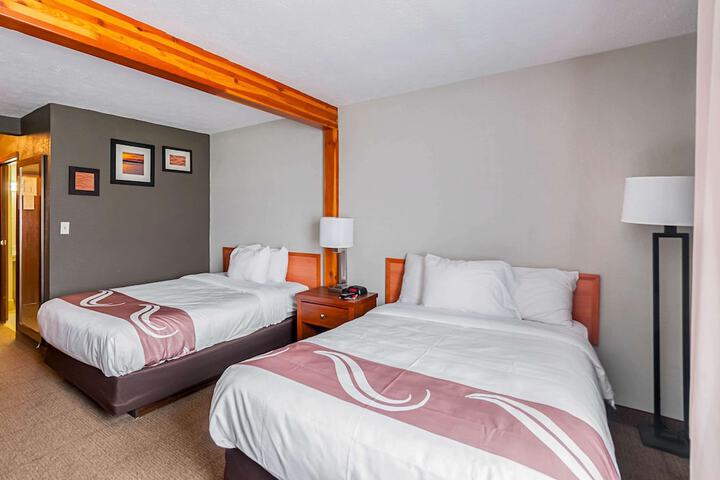Room 9 of 26