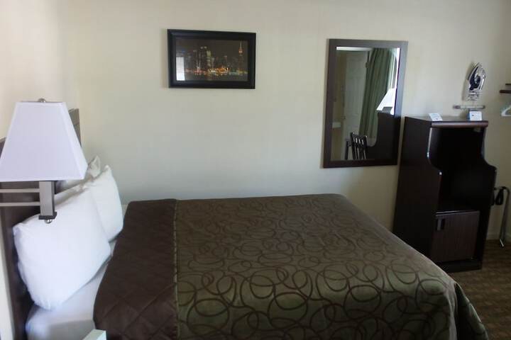 Room 38 of 46