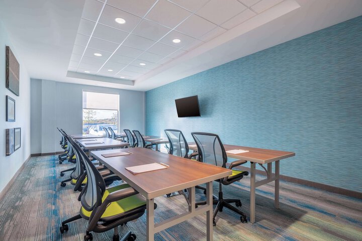 Home2 Suites by Hilton Fredericksburg South