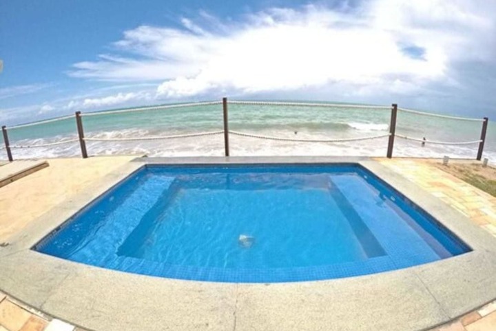 Pool 11 of 58