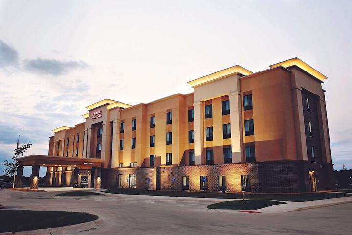 Hampton Inn & Suites Des Moines / Urbandale