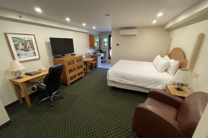 Room 38 of 61