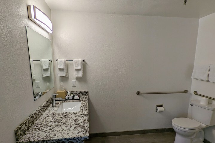 Room 63 of 80