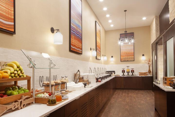 Hilton Dallas / Plano Granite Park