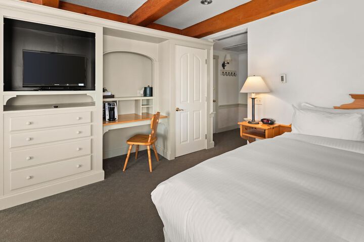 Room 17 of 110