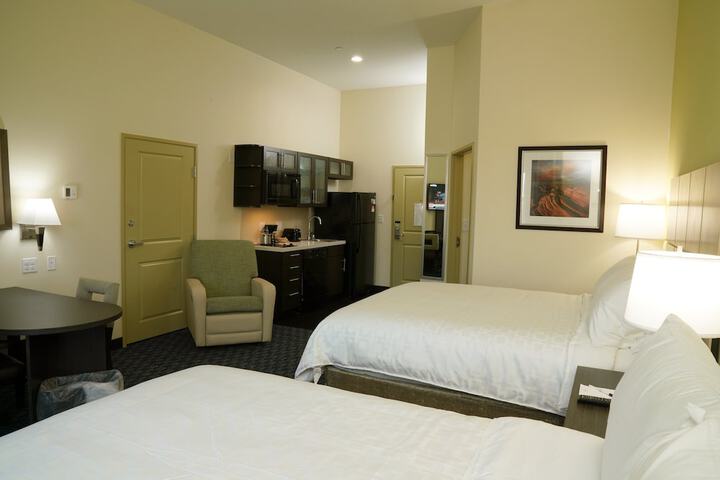 Room 32 of 45