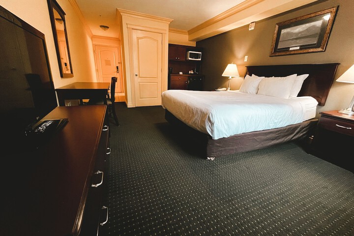 Room 19 of 44
