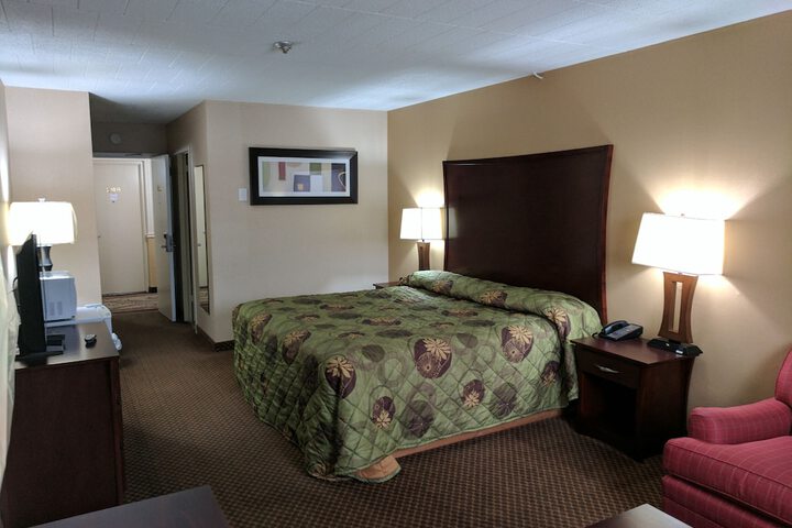 Room 16 of 36