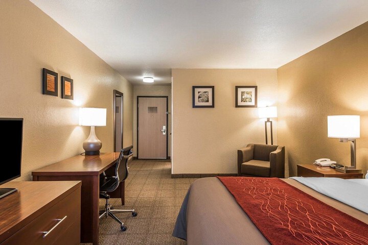 Room 18 of 25