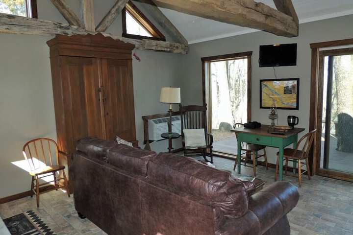 Pinckney Bend Bed & Breakfast