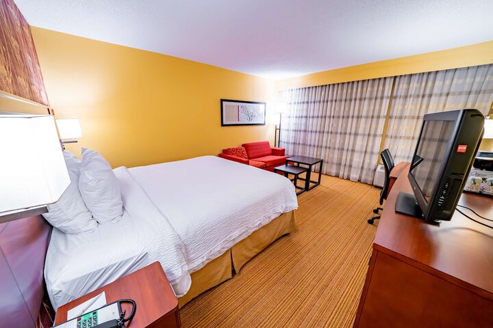Room 35 of 78